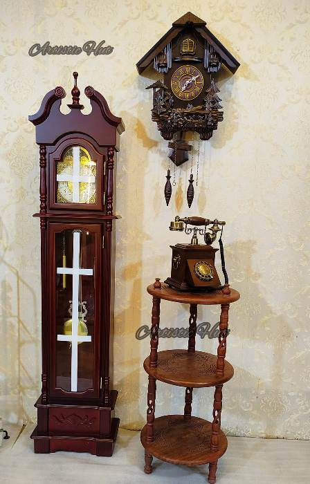 Grandfather clock Malaysian process wood Size (5 feet height)