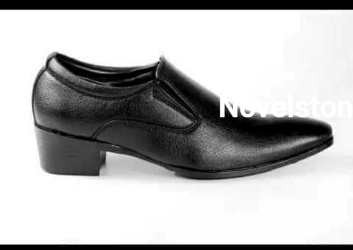 Novelston Shoes Serial no 3850d