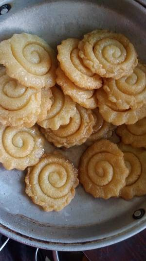 Home Made  Zinuk Pitha 50pcs box