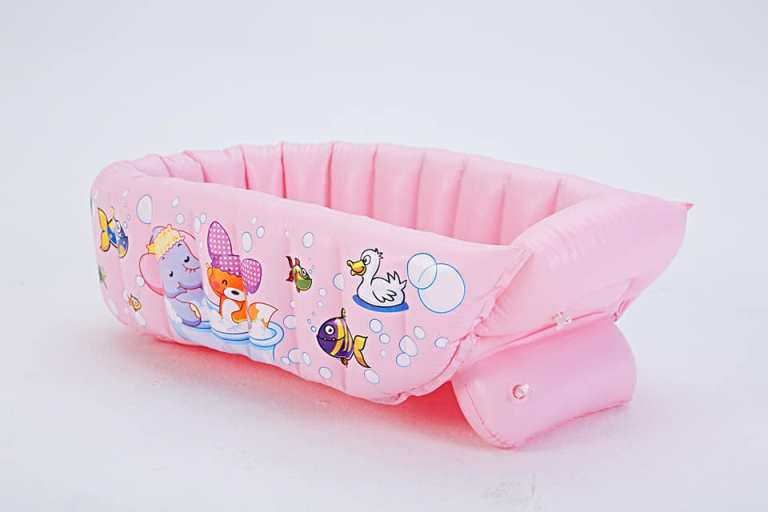 Baby Bathtub + Pumping Machine +10 pics Ball Size 90cm X 56cm X 25cm Age Under 2 Years Old